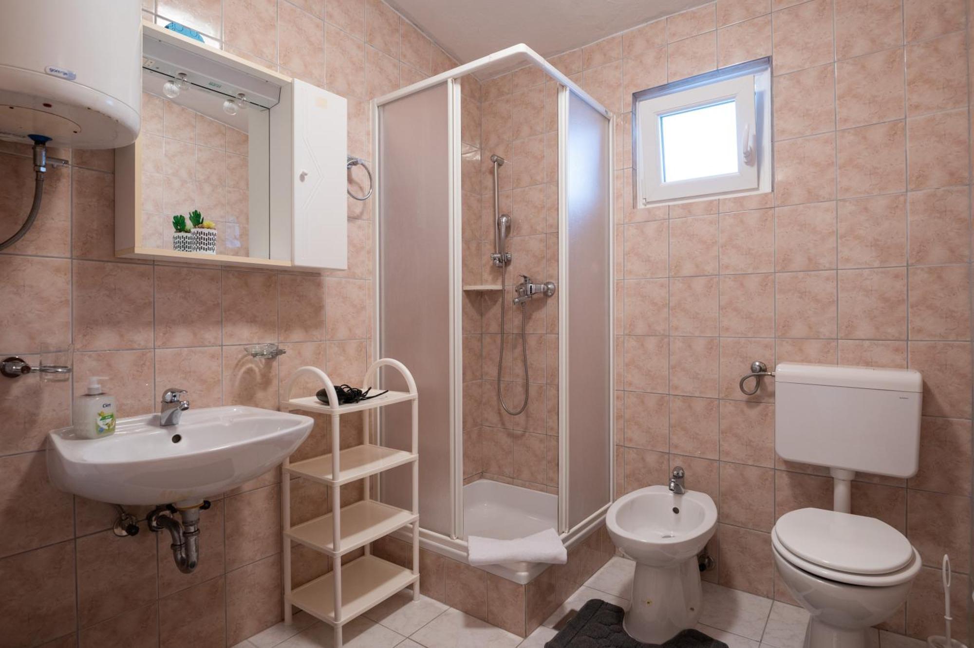 Marina'S Apartments Razanac Room photo